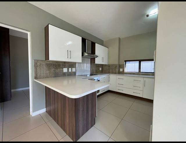 3 BEDROOM HOUSE FOR SALE IN MIDSTREAM RIDGE